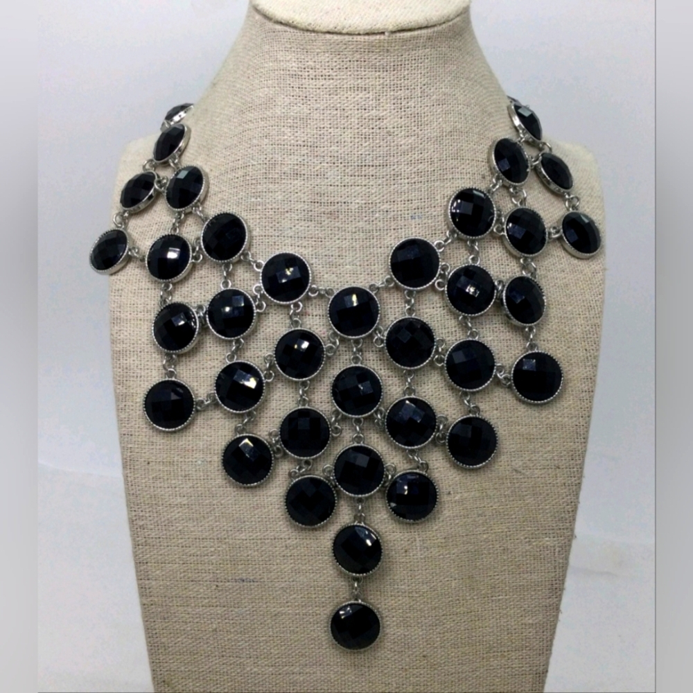 White House Black Market Bib Necklace NWT